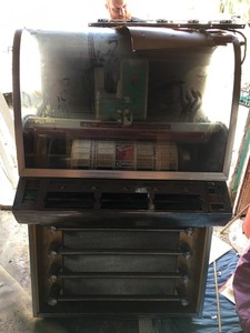 Wurlitzer-2000-6-W.jpg (824758 bytes)